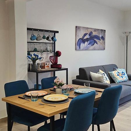 Sea Breeze Penthouse And Terrace Qawra St Paul'S Bay Appartement St. Paul's Bay Buitenkant foto
